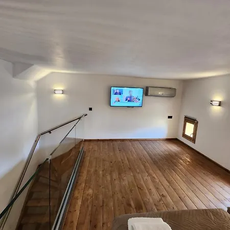 Kastello3 *